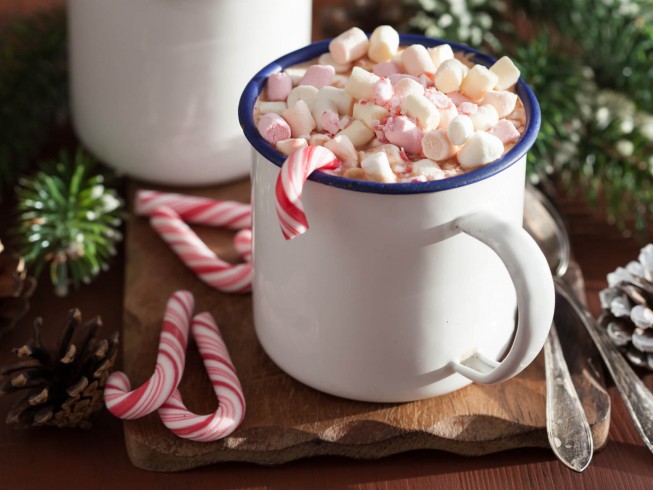 candy cane snack mix
