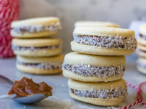 recipe for alfajores (sandwich cookies)