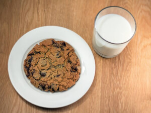 recipe for copycat boston market saucer sized chocolate chip cookies