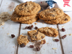 recipe for quaker vanishing oatmeal raisin cookies