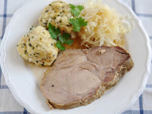 recipe for slow cooker pork roast and sauerkraut in beer