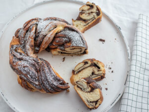 recipe for babka coffee cake with various fillings