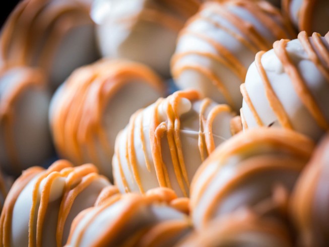 Pumpkin Spice Cake Balls Recipe