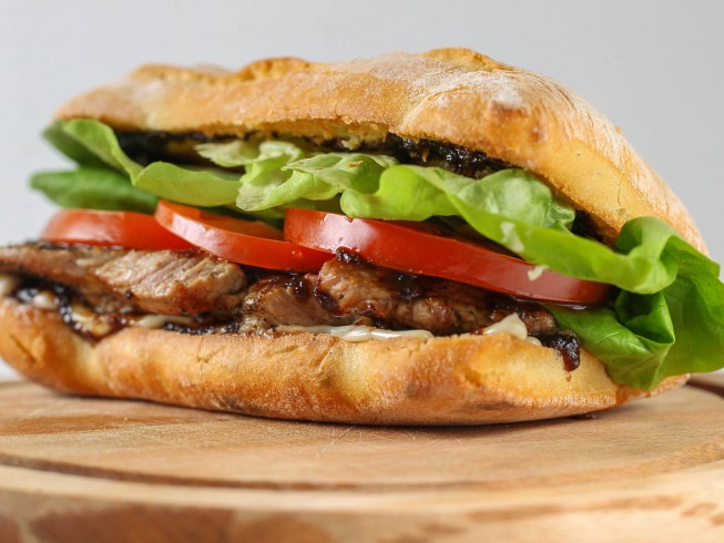 blackened new york strip steak sandwich