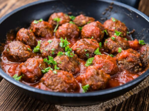 recipe for easy slow cooker beer and ketchup meatballs
