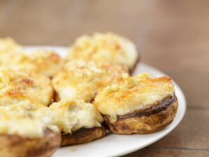 recipe for mushrooms stuffed with crab and gruyere