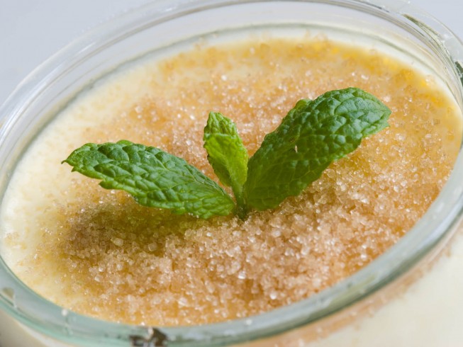 Creme Brulee With White Chocolate Liqueur