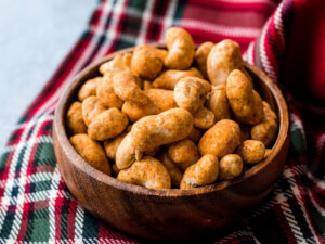 recipe for kadju badun (sri lankan deviled cashews)