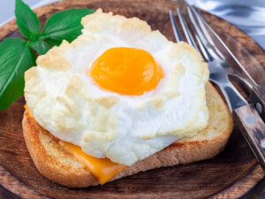 recipe for eggs in a cloud