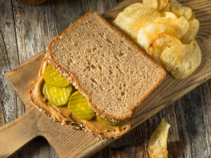 recipe for pb and pickle sandwiches
