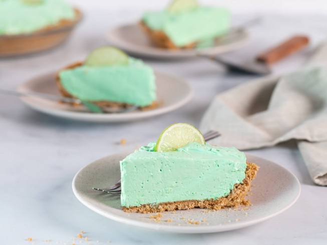 Frozen Margarita Pie With Pretzel Crust