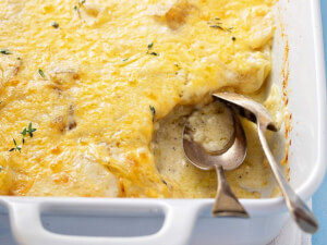recipe for pommes de terre au lait  (potatoes cooked in milk)