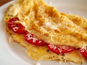 recipe for fresh tomato omelets with mozzarella cheese