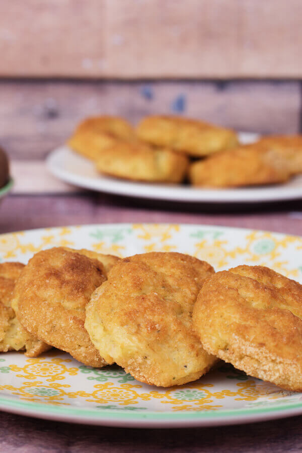Cheese Stuffed Potato Fritters Recipe
