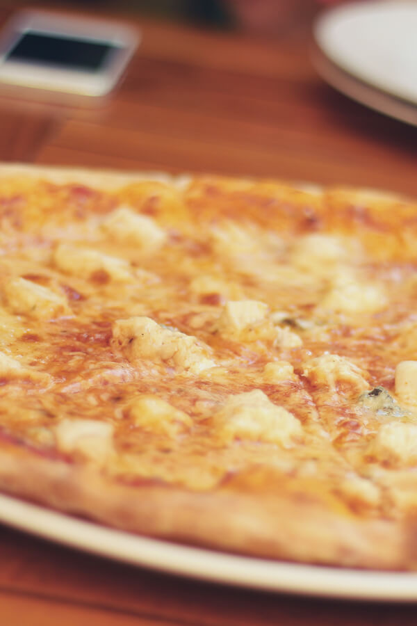 Easy Alfredo Chicken Pizza Recipe