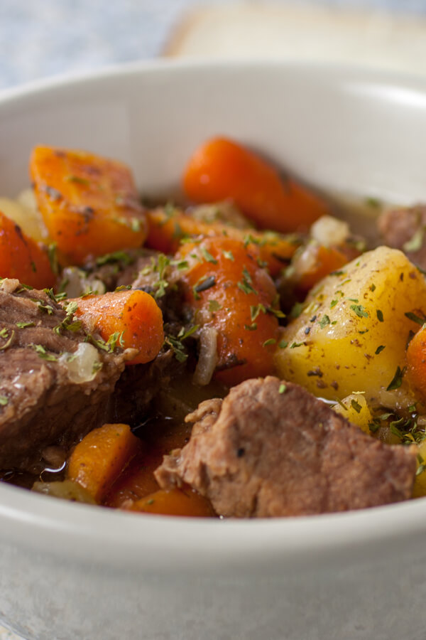 Meat-And-Potato Lovers' Simple Beef Stew Recipe