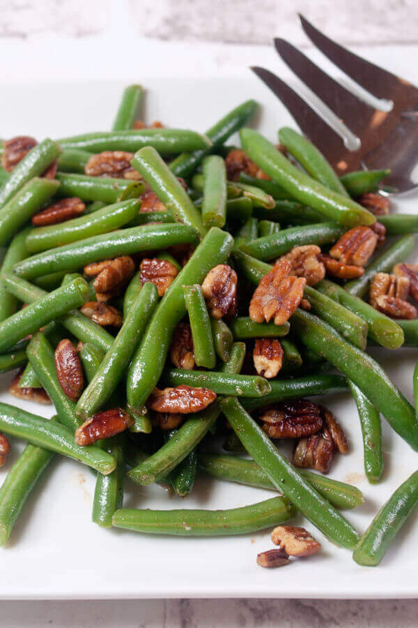 Pecan Green Beans Recipe | CDKitchen.com