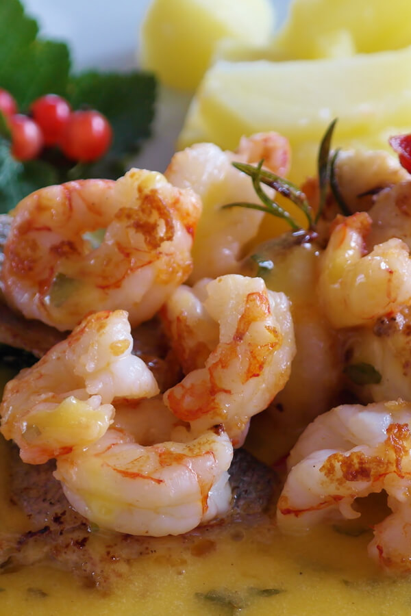 Baked Sea Bass With Shrimp Sauce Recipe