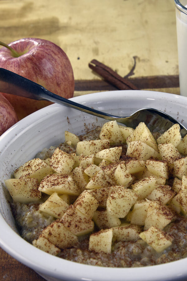 Cinnamon Apple Raisin Oatmeal Recipe