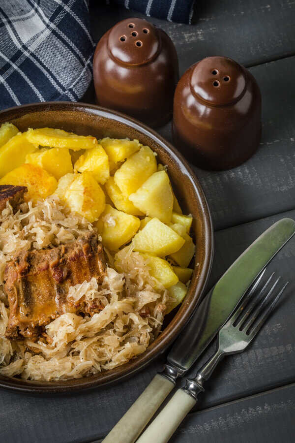 Crock Pot Sauerkraut And Country-Style Pork Ribs Recipe | CDKitchen.com
