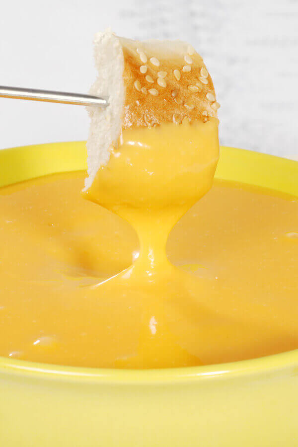 Cheddar Cheese Fondue Recipe