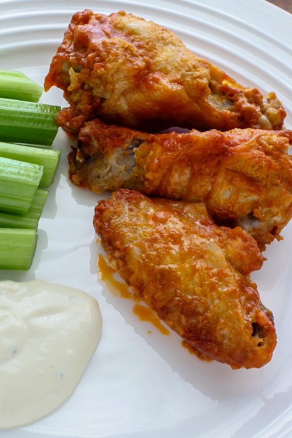Chicken Wings With Creamy Gorgonzola Sauce Recipe
