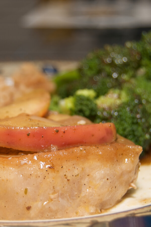 Juicy Apple Pork Chops Recipe