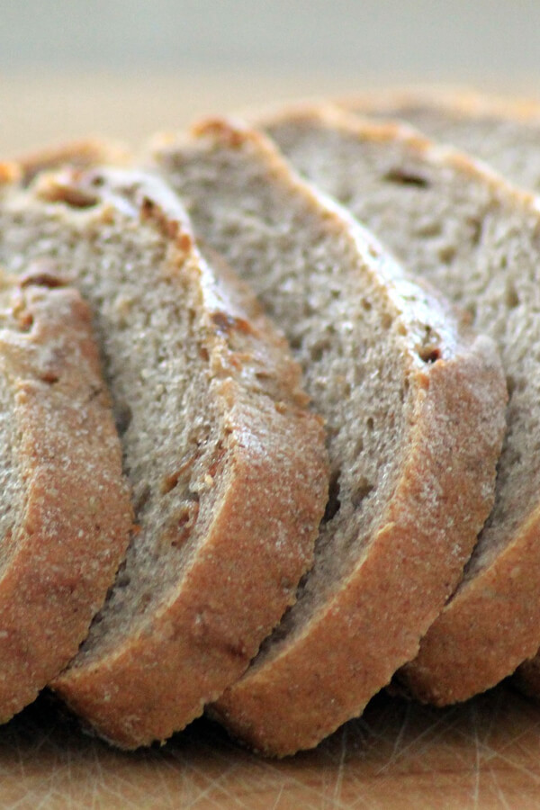 Jewish Onion Rye Bread Recipe | CDKitchen.com