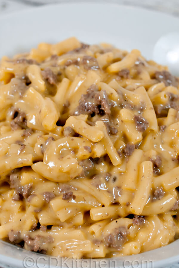 What Meat Goes Good With Mac And Cheese / Cheesy Beef Macaroni Casserole Spend With Pennies