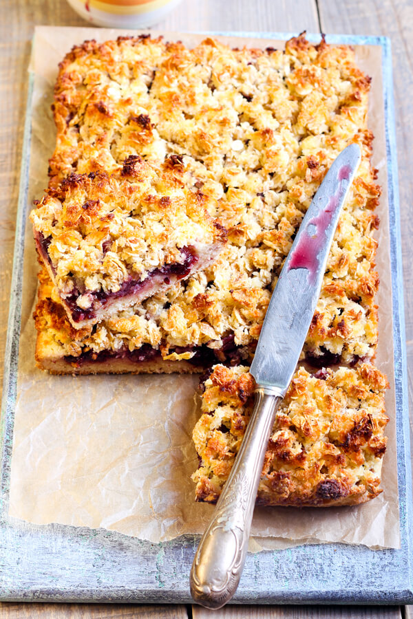 Cherry Streusel Cake Recipe Cdkitchen Com