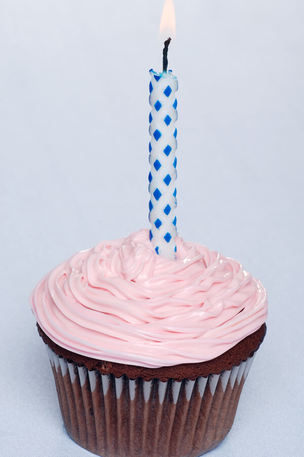Cherry Yogurt Frosting Recipe