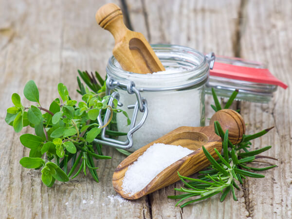 Ingredients for brining a turkey